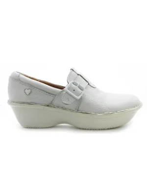 Nurse Mates Women's Gelsey Shoe in White (Wide)